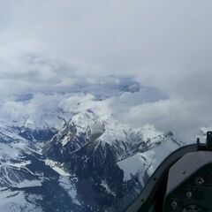 Flugwegposition um 11:50:54: Aufgenommen in der Nähe von Gemeinde Tux, Österreich in 4487 Meter
